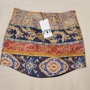 NWT Zara Printed Mini Skirt